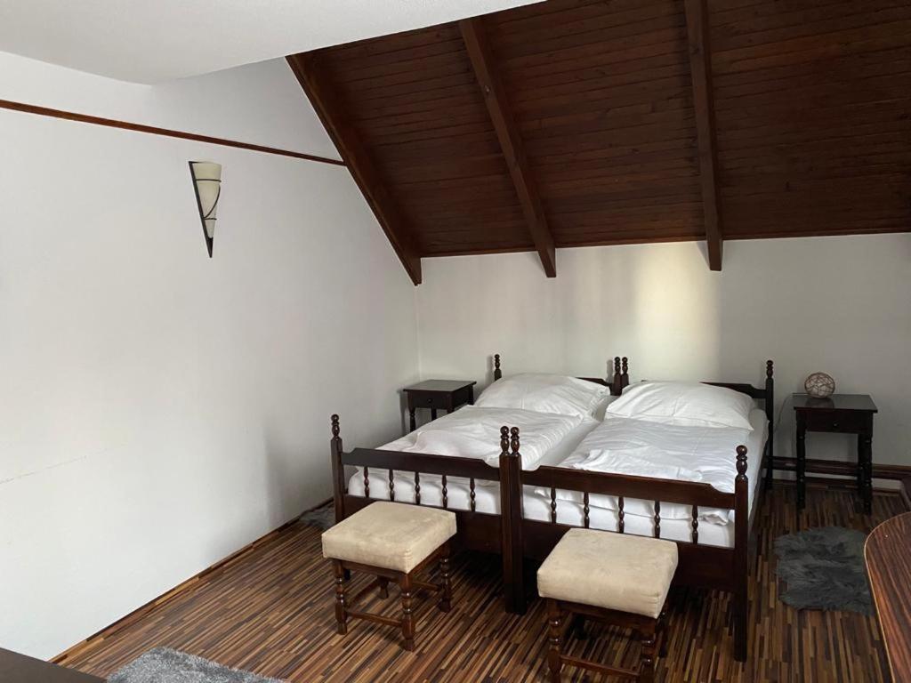 Motel M Malacky Ngoại thất bức ảnh