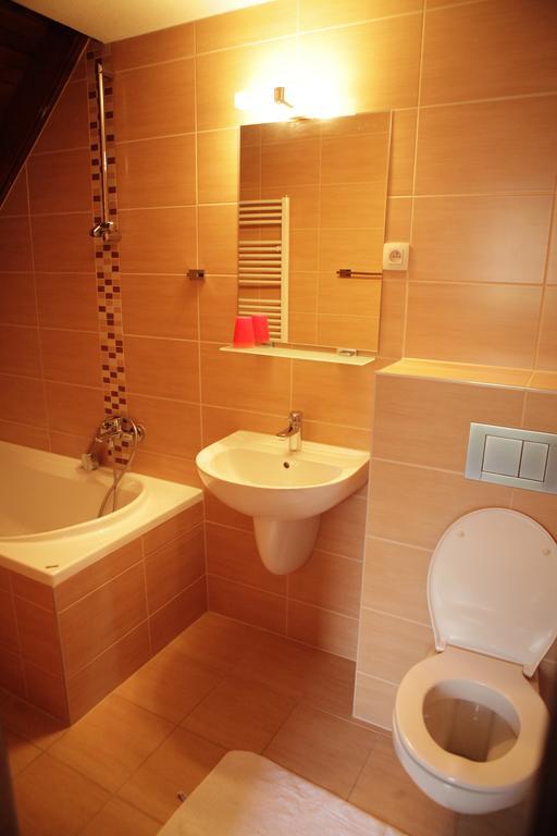 Motel M Malacky Phòng bức ảnh